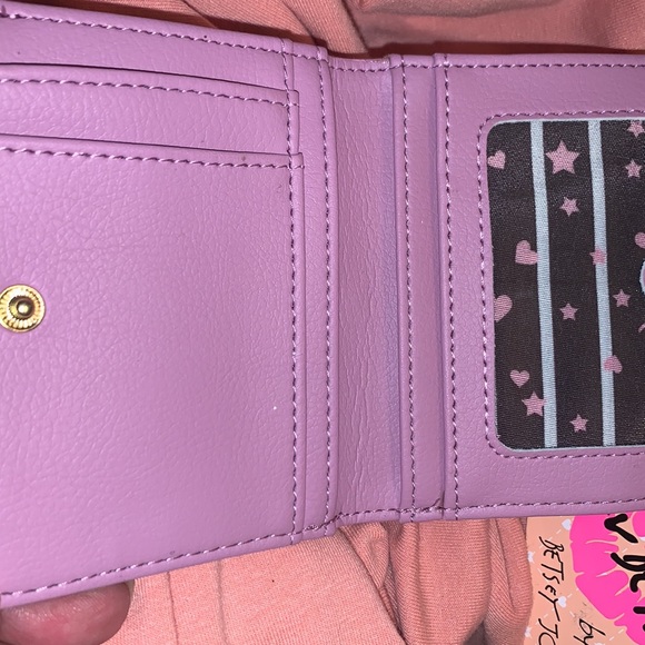 NWT  BETSEY JOHNSON SMALL WALLET - Picture 5 of 8